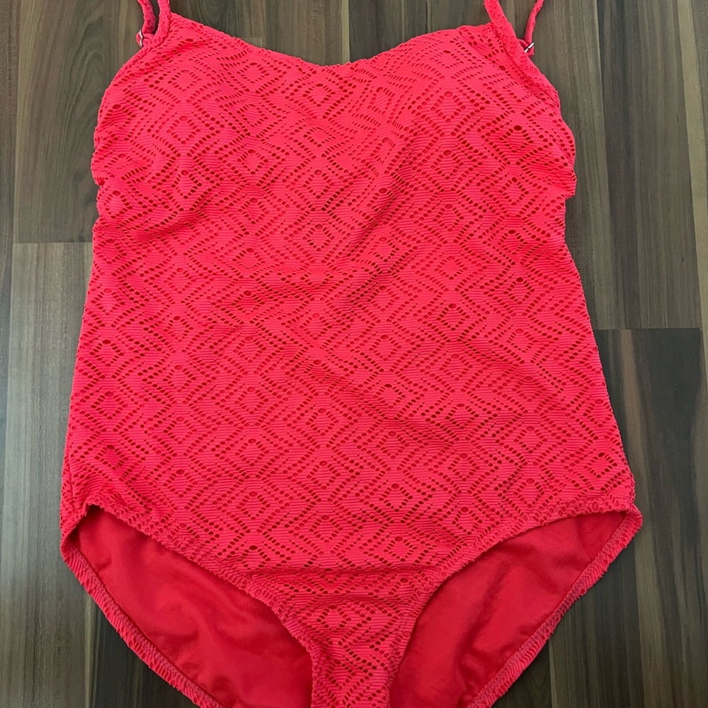 Catalina Women’s Bathing suit - Picture 4 of 7